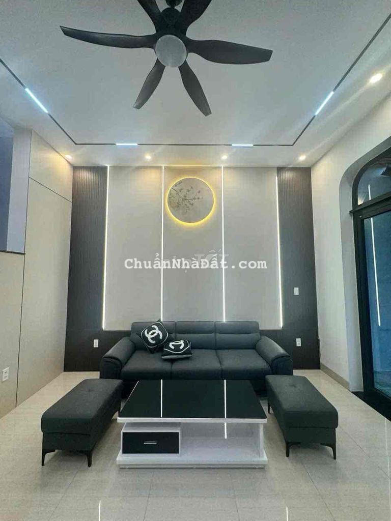 Bán nhà mt văn tiến dũng hoà xuân