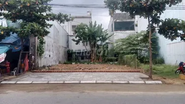 Cần cho thuê lô đất MT gần Hoàng Thị Loan-kinh doanh đông đúc.