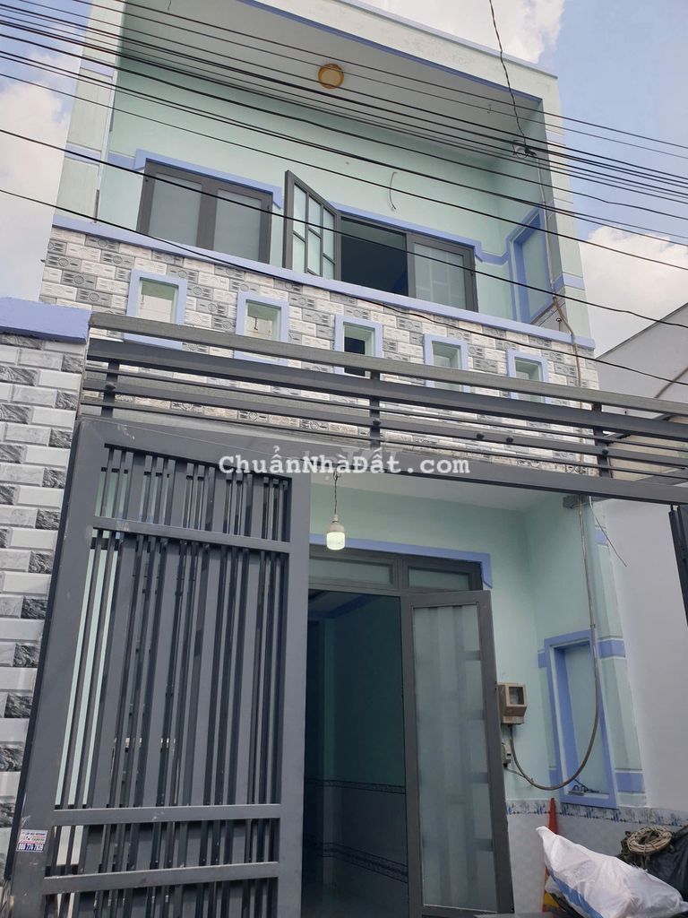 HOT- Nhà SHR 4m*15m, 01 lầu, hẻm thông gần chợ đầu mối Củ Cải Hóc Môn