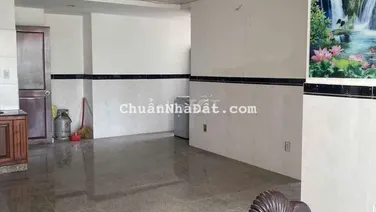 em cần cho thuê căn hộ tầng 1 có nội thất như hình