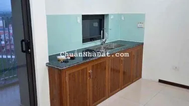 chung cư 70 m đồ cơ bản 2 ngủ tiện đi sân bay cầu Nhật Tân