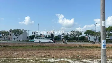 BÁN ĐẤT ĐƯỜNG HOÀNG MINH MẠNG, KỀ LÔ GÓC (ĐỐI LƯNG VÕ CHÍ CÔNG)