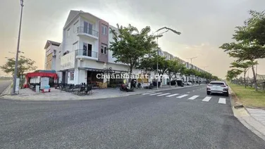 BÁN CĂN SHOPHOUSE 3 TẦNG SUNCASA HOÀ PHÚ - TP MỚI BÌNH DƯƠNG