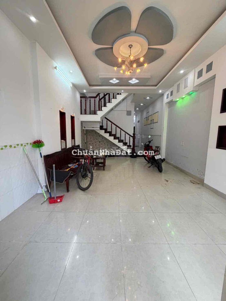 Nhà lầu 3 phòng KDC 91B