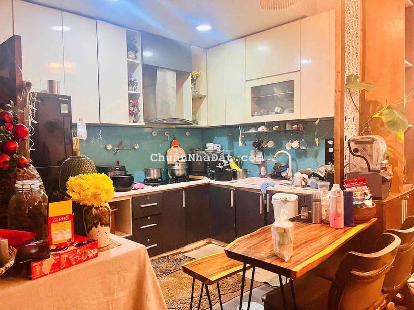 Petroland Quận 2 60m2 2pn 3ty4 nội thất dính tường