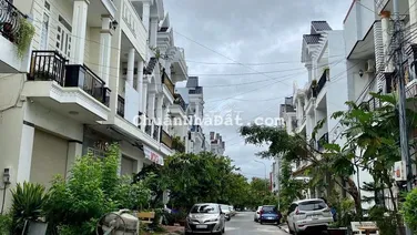 Cho thuê Nhà 10 triệu 2 phòng ngủ Hưng Phú lộ ô tô