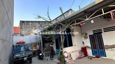 BÁN NHÀ CẤP 4-LÔ NHÌ MẶT TIỀN HẺM XE HƠI- P PHÚ THUẬN-QUẬN 7