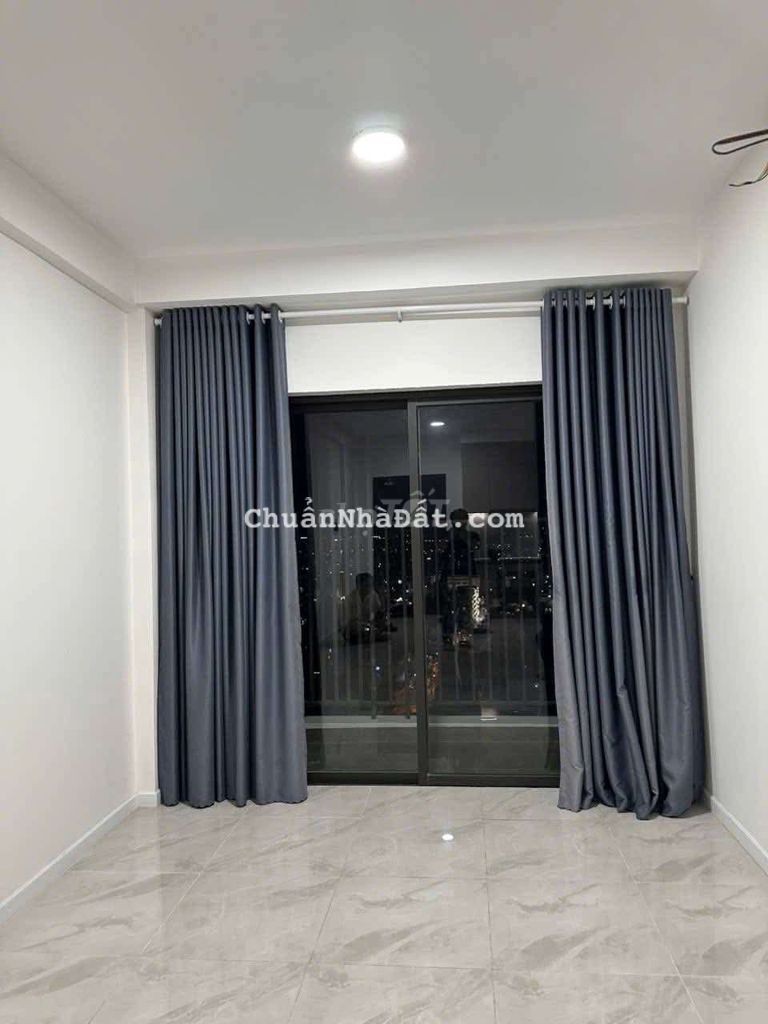 Cho thuê CH Privia Khang Điền: 1PN/51m-9tr (ML, nc nóng, rèm, giường)
