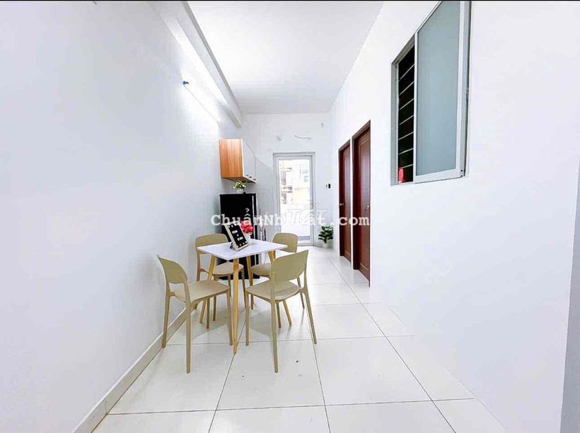 2pn BAN CÔNG ngay cửa ngõ sân bay 5phut