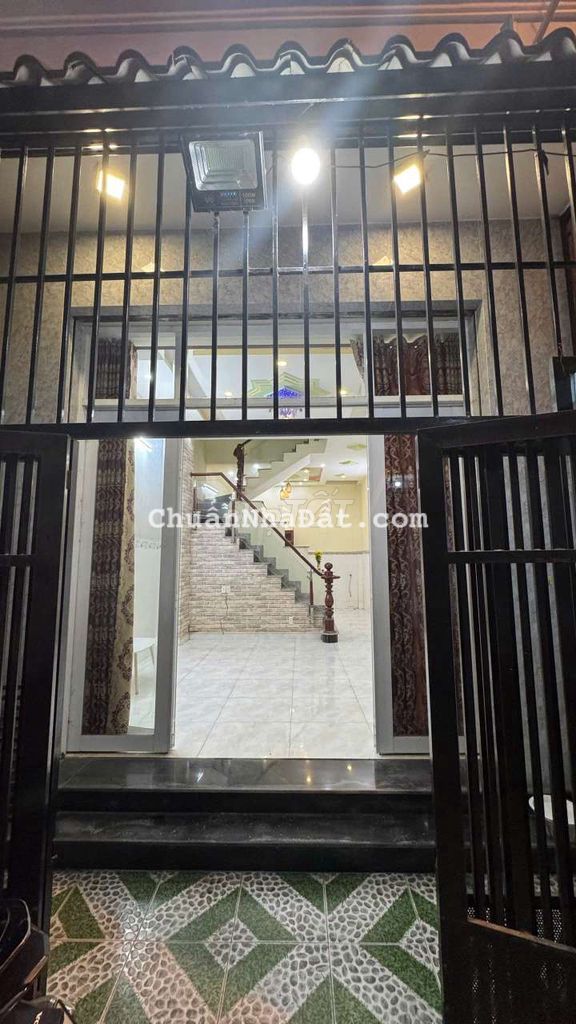 Nhà 1 Trệt 2 Lầu 4x11m 4 Phòng hẻm 2174 Huỳnh Tấn Phát hẻm thoáng