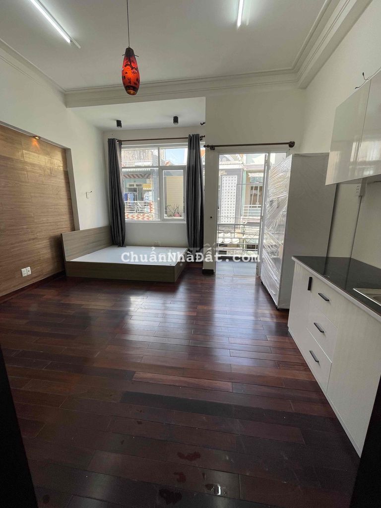Phòng Ban Công Full Nội Thất