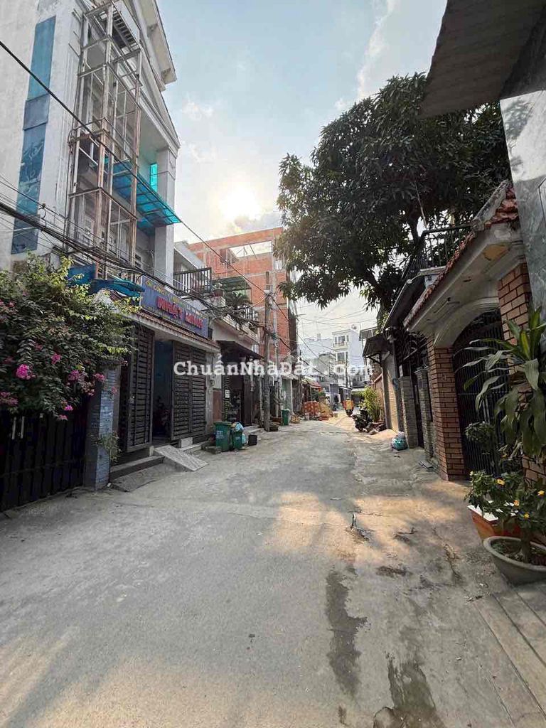 Căn hộ dịch vụ 12 phòng, 1/ ngắn cách mặt tiền 40m. Khai thác ngay