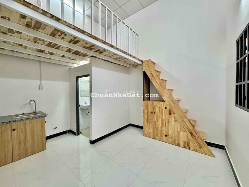 CHO THUÊ PHÒNG GÁC CAO KHÔNG ĐỤNG ĐẦU CÓ SẰN MÁY LẠNH ĐƯỜNG LÊ ĐỨC THỌ