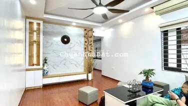 Bán căn hộ TT Nguyễn Chí Thanh. 90m nhà thoáng,ô tô đỗ sát chân cầu th