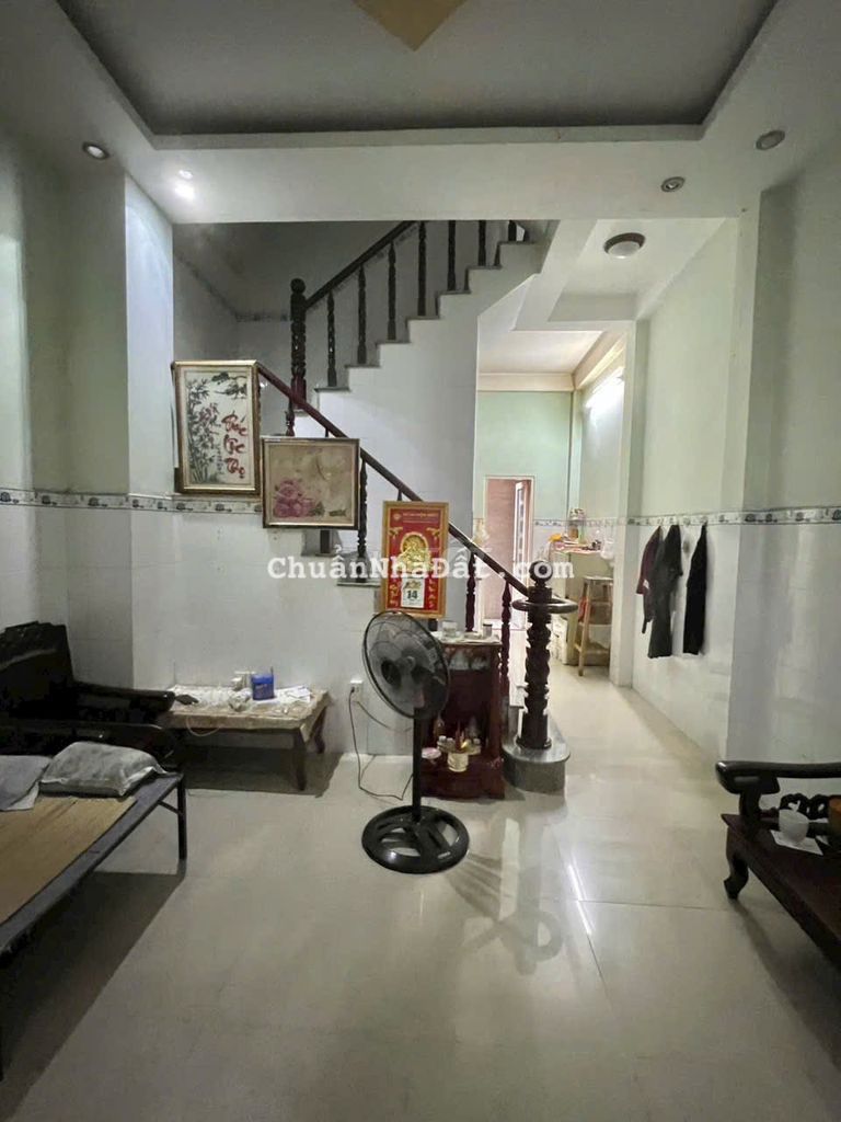 Chủ cần bán nhà mt đg 61m 1 lầu 7ty