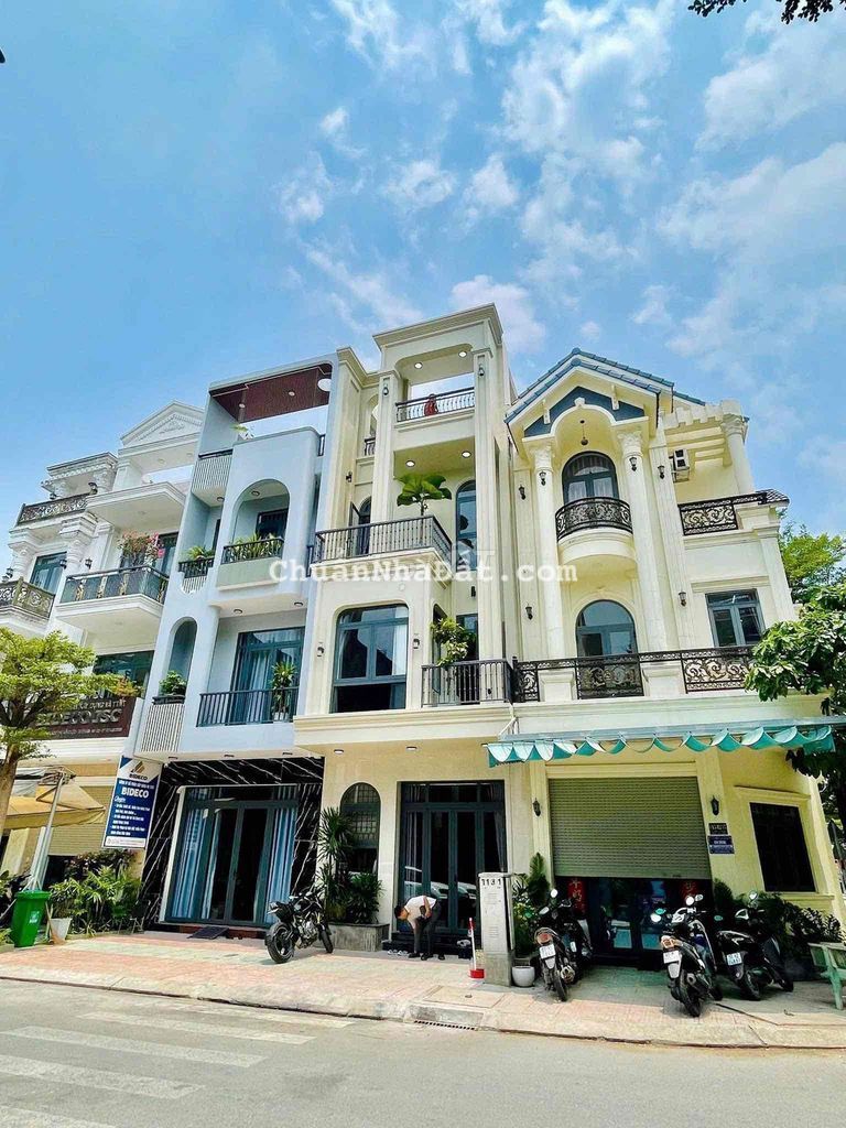 Nhà phố đẳng cấp ở và kinh doanh