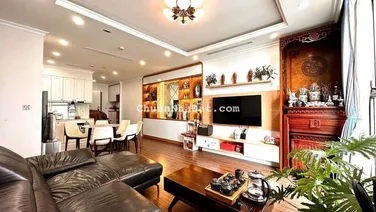 Bán CC tầng trung 100m - 3 ngủ, 8.2 tỷ, có 2 slot ô tô, ở ngay
