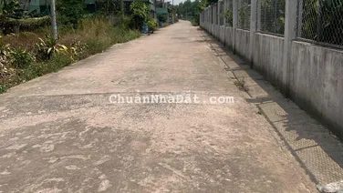 Long Tân bán 1 xẹc Nguyễn Hữu Cảnh,đường 6m dt 135m thổ cư, xd tự do