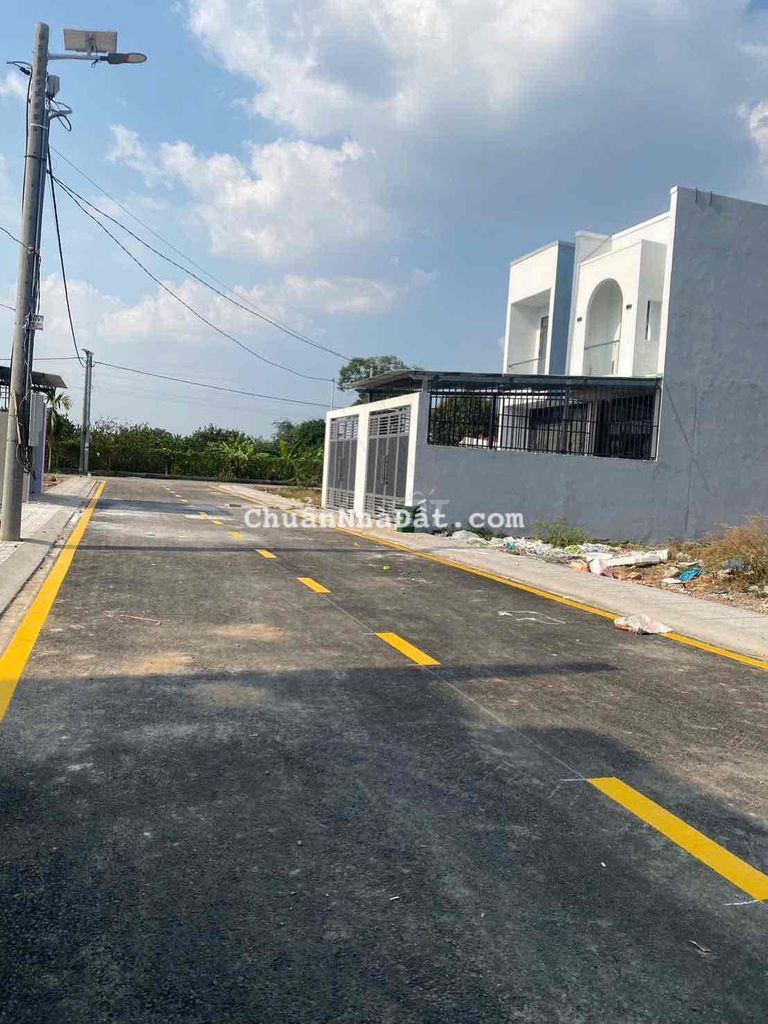 Chủ ngộp cần nhượng gấp lô đất dt 80m cách cây xăng thạnh phú chỉ 500m