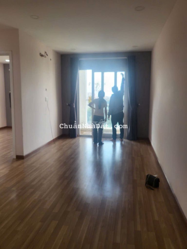 Bán căn 2 phòng ngủ Lô A view Bình phú