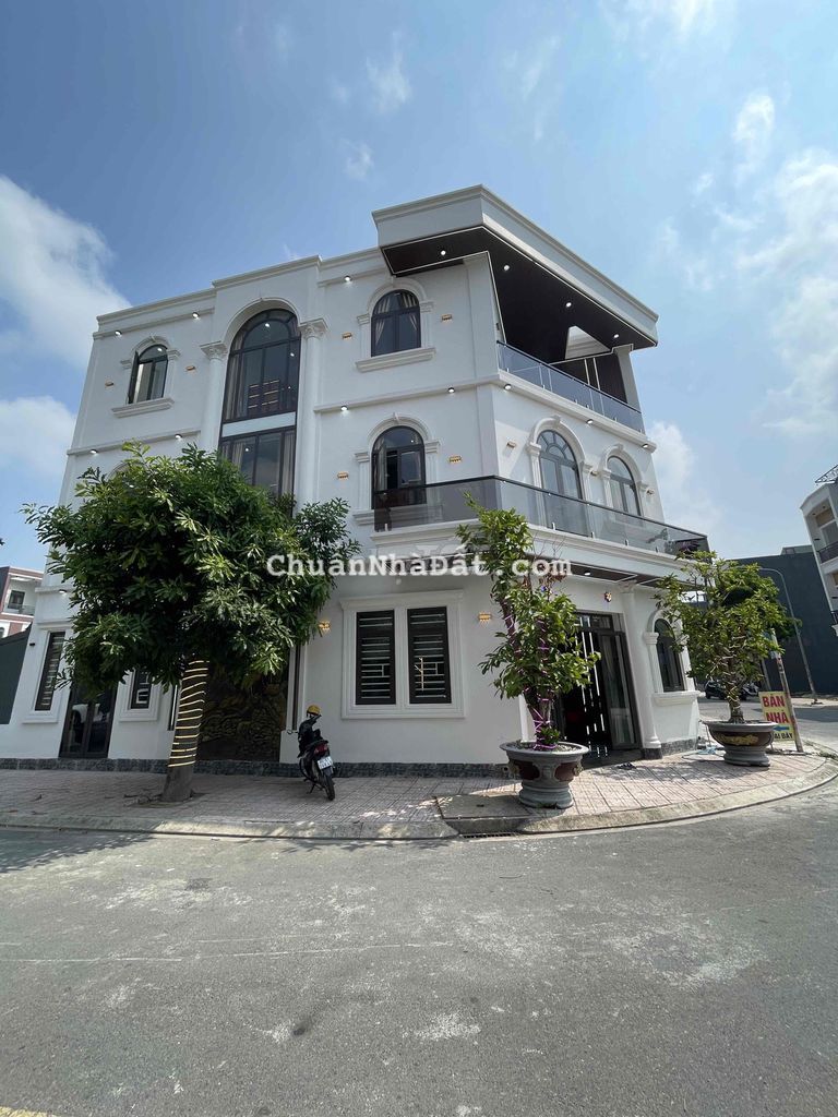 Chủ Ngộp, Bán Gấp Nhà 2 Mặt Tiền Hoàn Công, Nội Thất Full