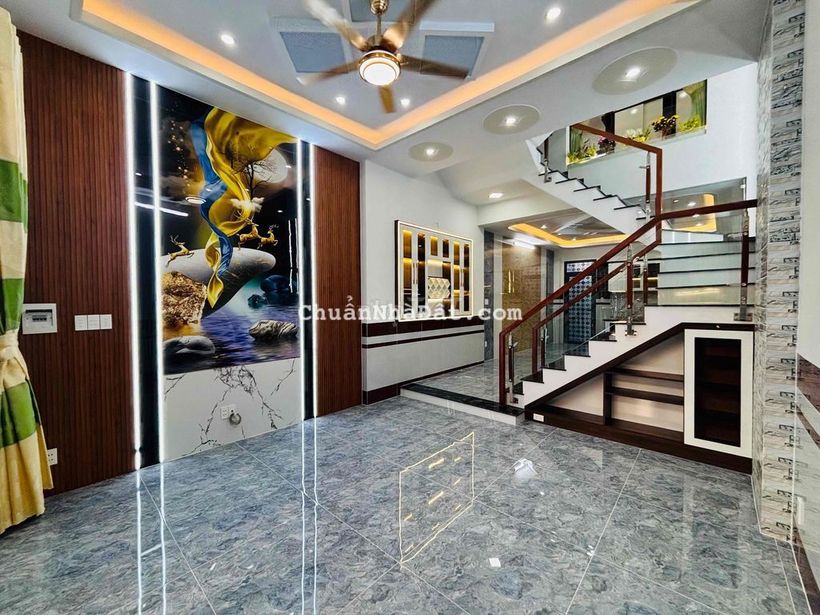 SIÊU PHẨM NHÀ MỚI SÁT BÊN LÃ XUÂN OAI, Q9, GIÁ NHỈNH 6 TỶ