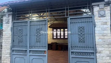 Nhà mình có 2 nhà cho thuê (150m và 42m) giá rẻ tại ngõ 238 âu cơ