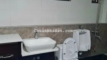 cho thuê căn hô 2 ngủ giá 7t