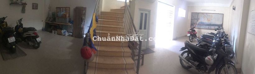 Căn hộ đủ đồ, điều hòa, giá rẻ cho người đi làm tại Hoàng Hoa Thám