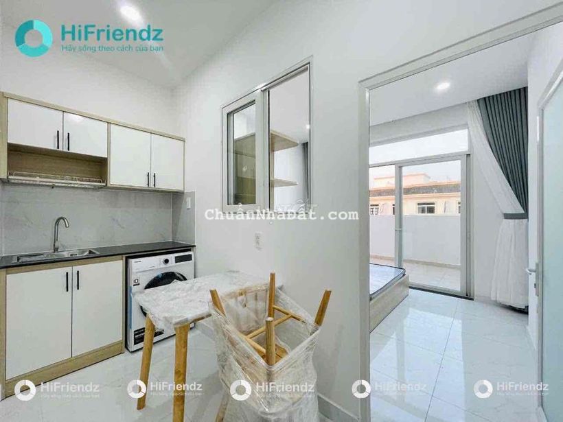 1PN Ban Công, Hàng Hiếm Hàng Xanh, Sát Metro, Điện Nước Chính