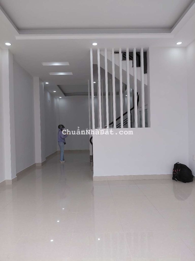 NHÀ KẾ PHÚ MỸ HƯNG – NHÀ MỚI 4 TẦNG – NGANG GẦN 5M – GIÁ CHỈ 5,99 TỶ