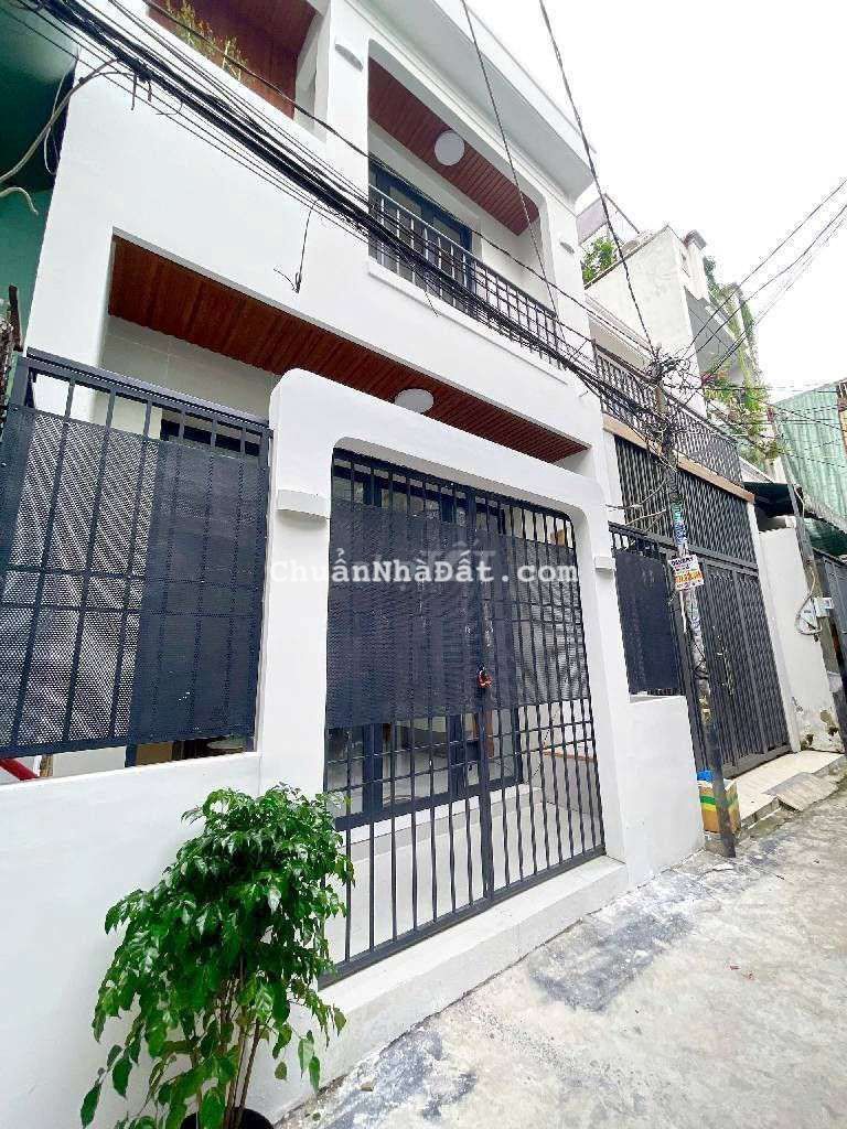 Nhà bán đẹp lung linh, tặng full nội thất, 2 tầng, 48m2