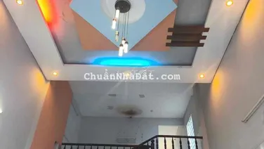 Nhà dt 200m đường thông gần chợ dĩ an 1 giá 7 triệu