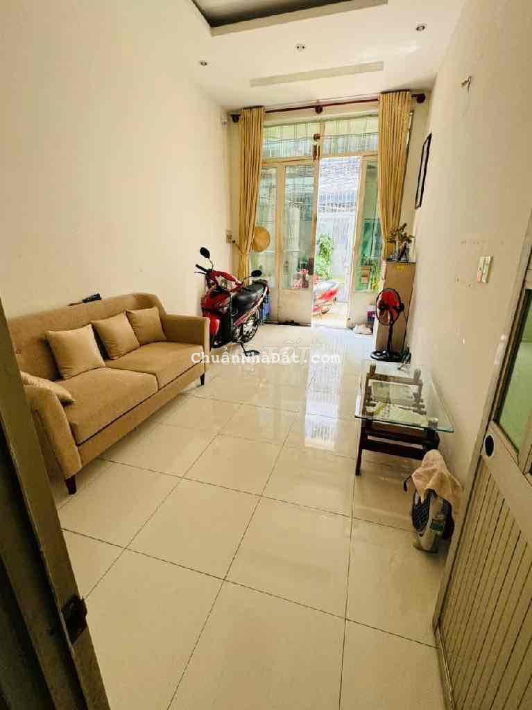 Bán nhà Xóm Chiếu Quận 4 - 45m2 - Chỉ 4 Tỷ nhỉnh - Nhà 1 đời chủ