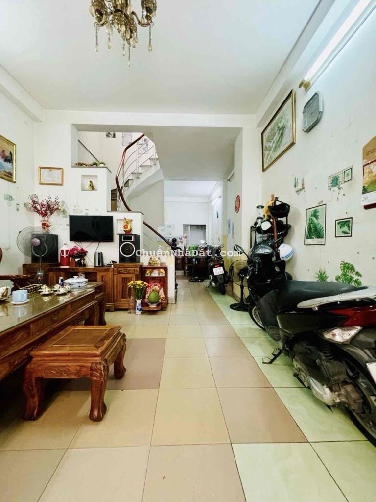 👉Hẻm Xe Hơi - DT: 4,2x14 - Hạ 3OOTr -Ngay Tân Kỳ Tân Quý - Nhà Đúc 3 T