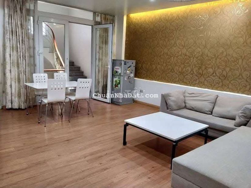 Cho thuê căn hộ chung cư 2 phòng ngủ tại quảng Khánh Tây Hồ