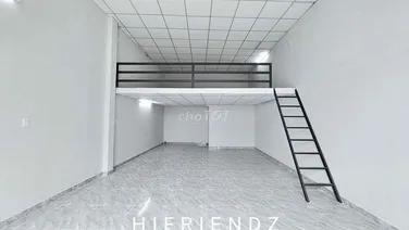 KIOT SIÊU RỘNG CÓ THỂ KINH DOANH HOẶC LÀM KHO HOẶC Ở NGAY GẦN ĐẦM SEN