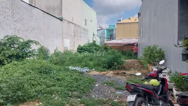 Đất đường Tên Lửa P.BTĐB 4.3x19= 81.5m2 5tỷ 850 triệu đg 5m hg nam