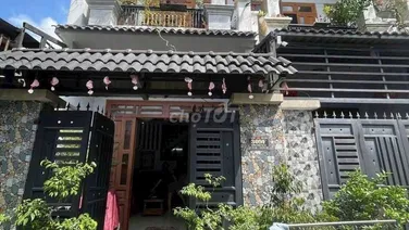 Cần bán nhà phố dĩ An