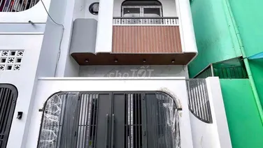 Nhà lầu hoàn công Đông Nam mới hoàn thiện đối diện Bv Nhi Đồng Cần Tho