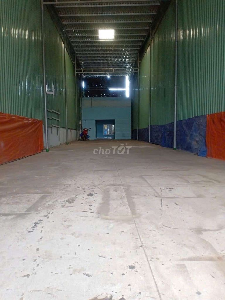 Xưởng Thuận An 200m/7tr sẵn 3fa văn phòng đường tải lớn