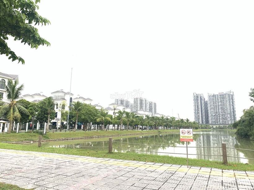 Cho thuê căn hộ 2n full đồ Vinhome ocean part GIa Lâm giá rẻ, ở luôn.