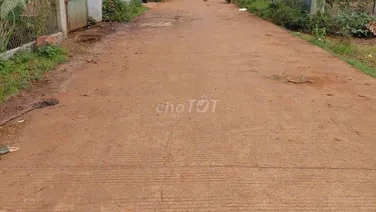 Bán đất hẻm cấp 1 dốc buôn rư đối diện Him Lam