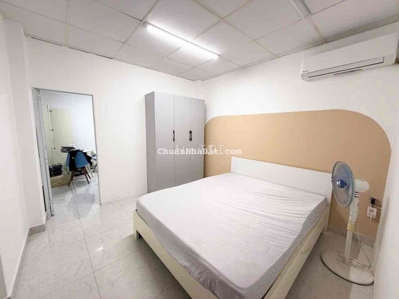 Trống căn hộ vào cuối tháng 12