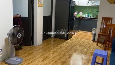 Cho Thuê Căn Hộ Tập Thể Tầng 4. Khu Nghĩa Tân. 65m2 Fuil Nội Thất.