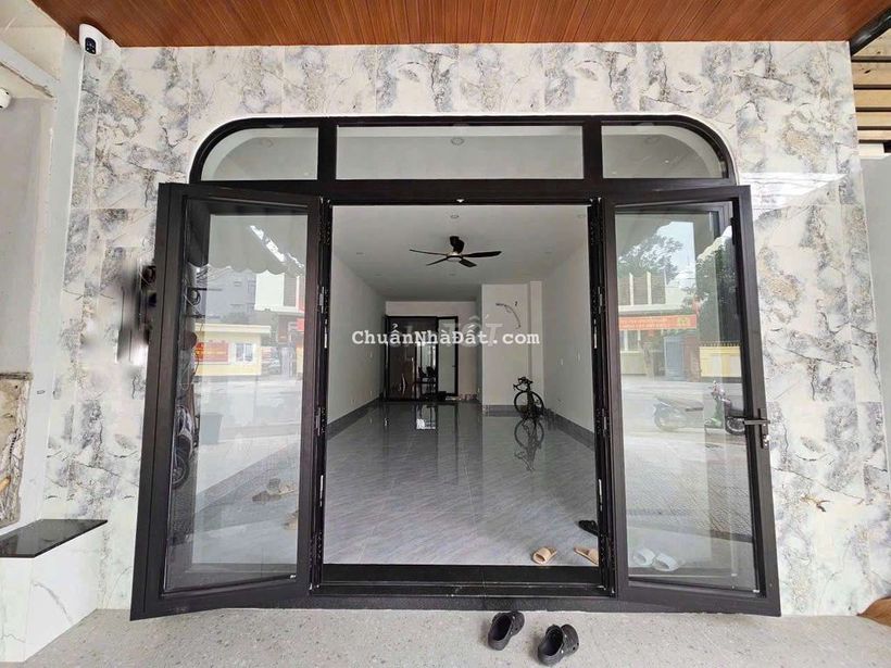 MẶT BẰNG ĐẸP MỚI SÁNG SANG RIÊNG BIỆT CHỦ MẶT TIỀN GẦN TRẦN LÊ