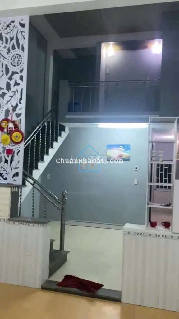 NHÀ CẤP 4 2 PN RỘNG RÃI MẶT TIỀN GẦN TÙNG LÂM 3