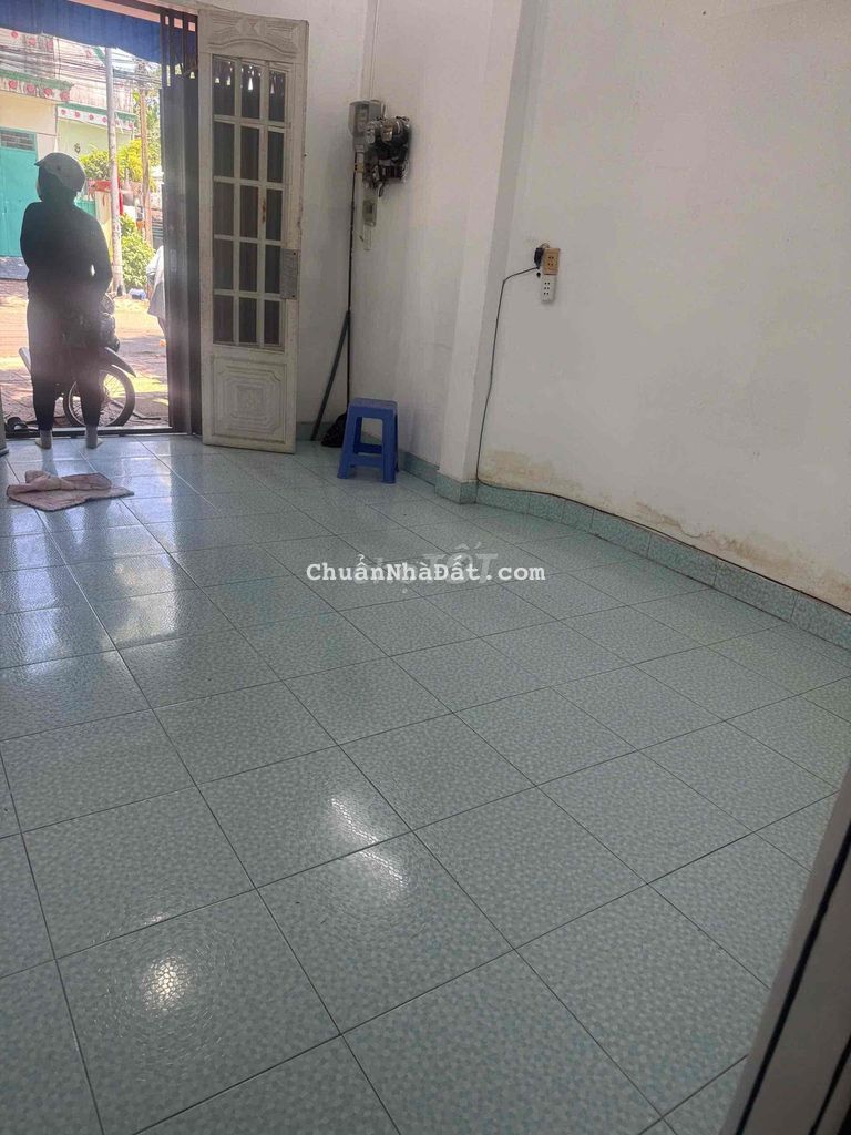 Cho Thuê Nhà Mặt Tiền Nguyễn Thành Đồng