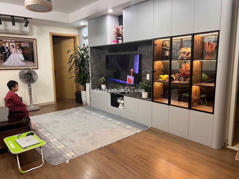 Căn 2 ngủ tại toà M2 Mipec, 61m2, ưu tiên người có nhu cầu ngay