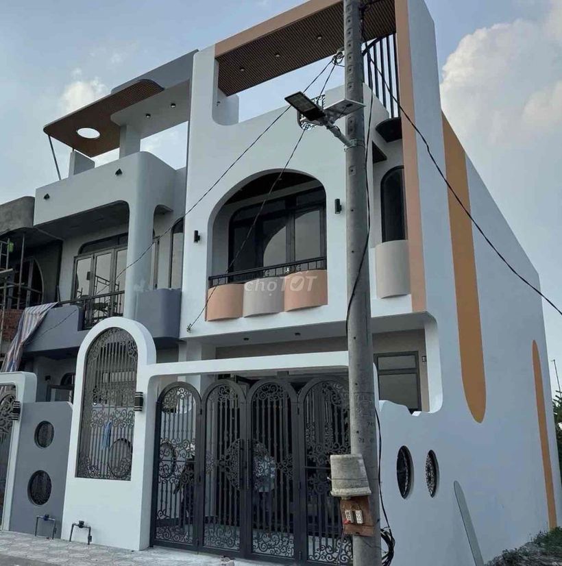 Bán nhà mới xây tại Long Trạch, Cần Đước, LA 110m2/1.25 tỷ, sổ hồng r